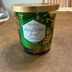Bellevue Mistletoe Frost Candle